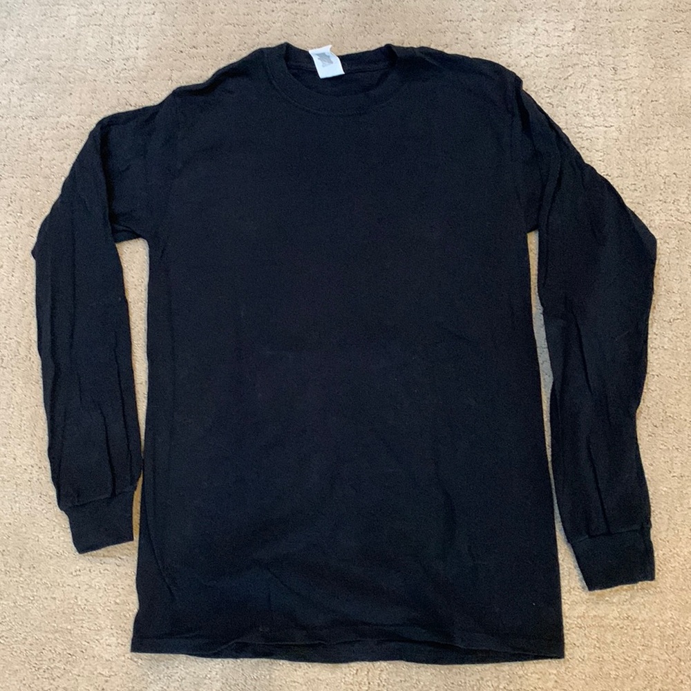 Gildan Heavy Cotton long sleeve tshirt. Never worn!